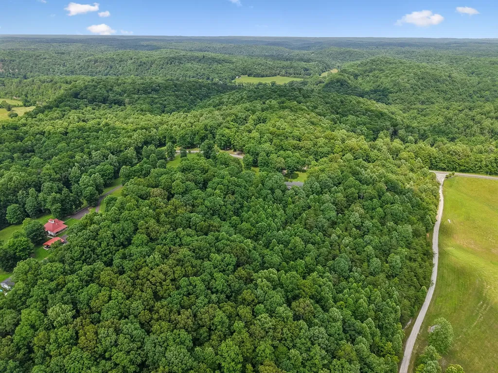 7555 County Line Road Fairview TN 37062