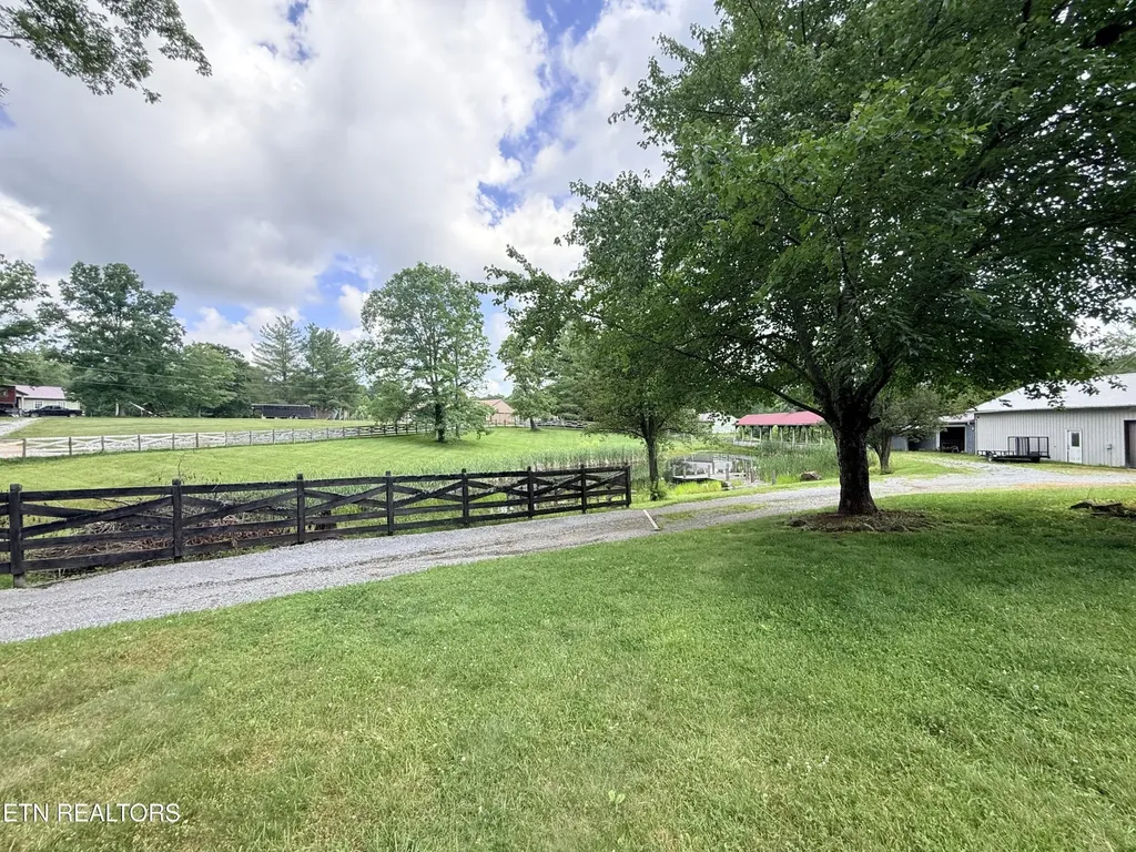 1036 Dye Road Clarkrange TN 38553