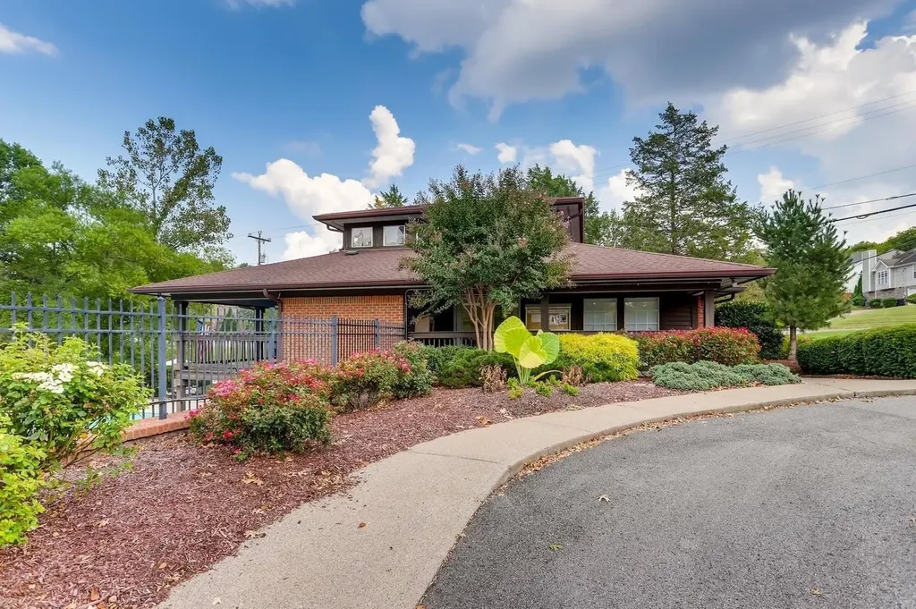 1922 Dunedin Drive Old Hickory TN 37138