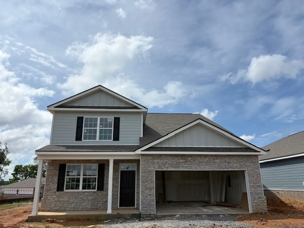 8020 Jude Avenue White House TN 37188