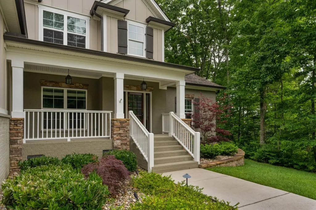 2415 Anchor Trail Signal Mountain TN 37377