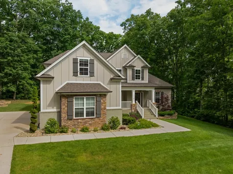2415 Anchor Trail Signal Mountain TN 37377