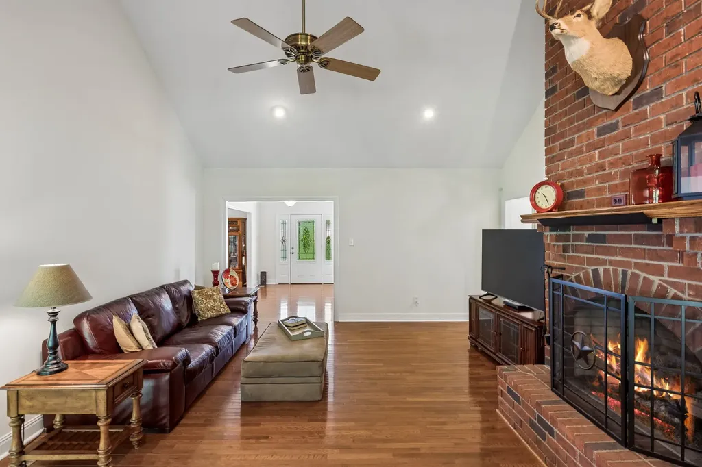 2865 Spring Place Road Belfast TN 37019