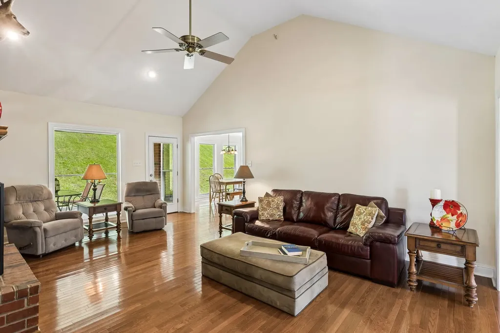 2865 Spring Place Road Belfast TN 37019