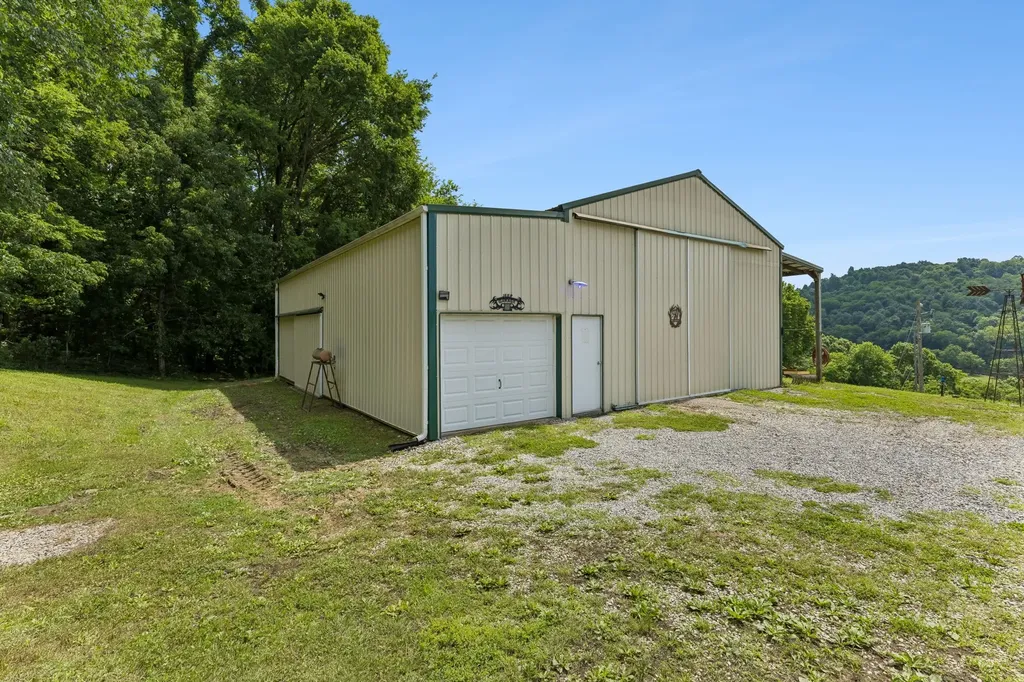 2865 Spring Place Road Belfast TN 37019