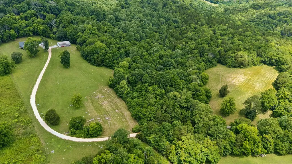 2865 Spring Place Road Belfast TN 37019