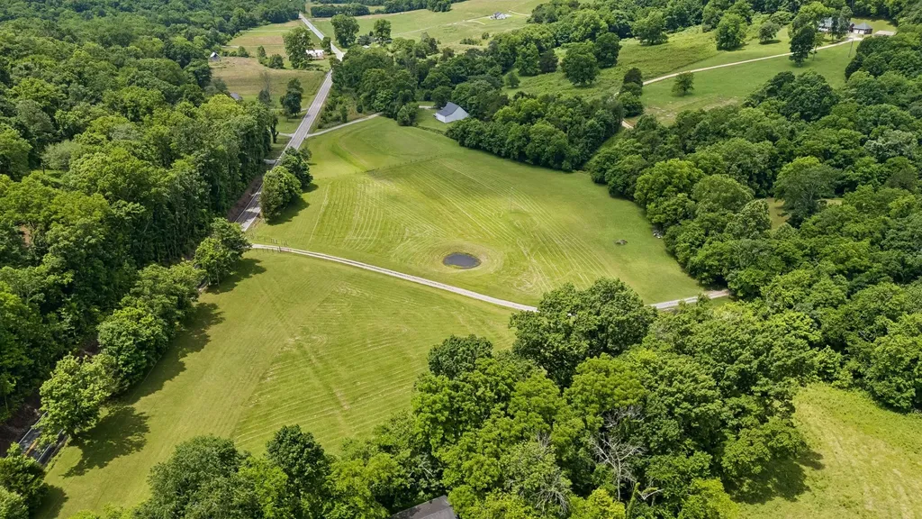 2865 Spring Place Road Belfast TN 37019