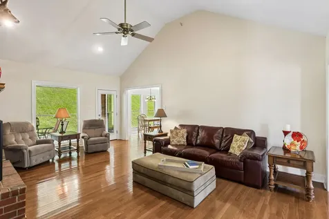 2865 Spring Place Road Belfast TN 37019