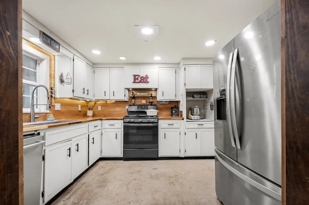 5825 Cobb Hollow Road Tullahoma TN 37388