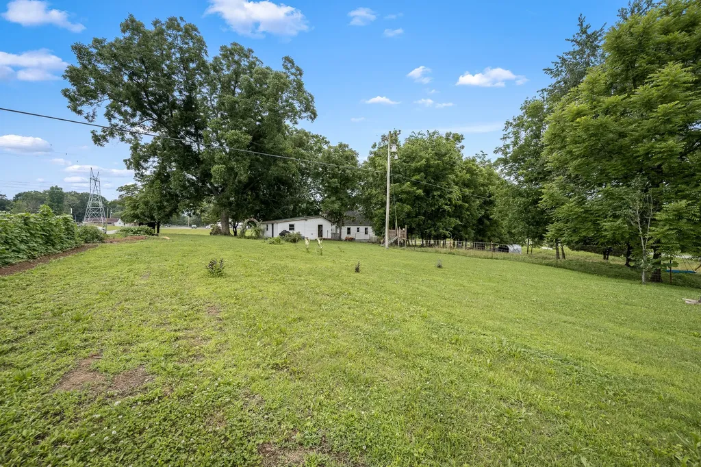 5825 Cobb Hollow Road Tullahoma TN 37388
