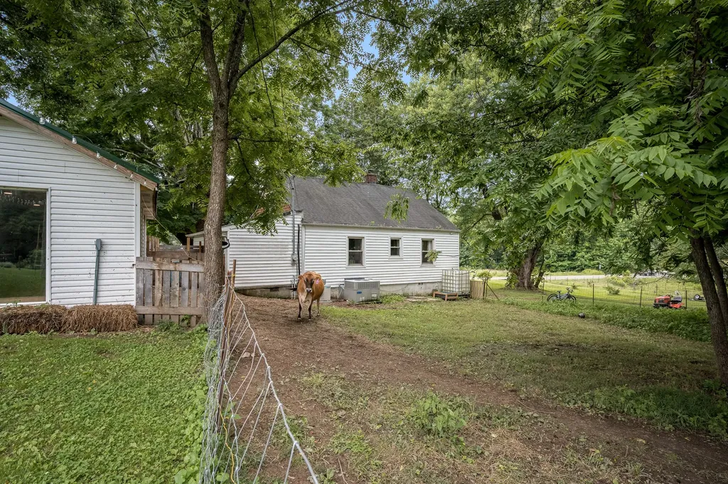 5825 Cobb Hollow Road Tullahoma TN 37388