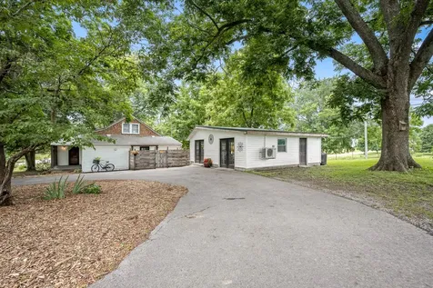 5825 Cobb Hollow Road Tullahoma TN 37388