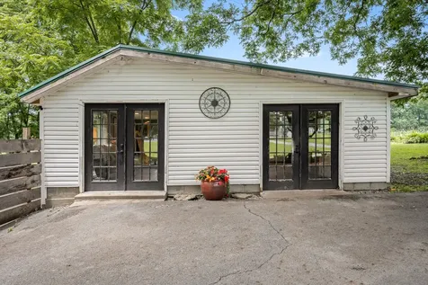 5825 Cobb Hollow Road Tullahoma TN 37388