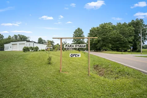 5825 Cobb Hollow Road Tullahoma TN 37388