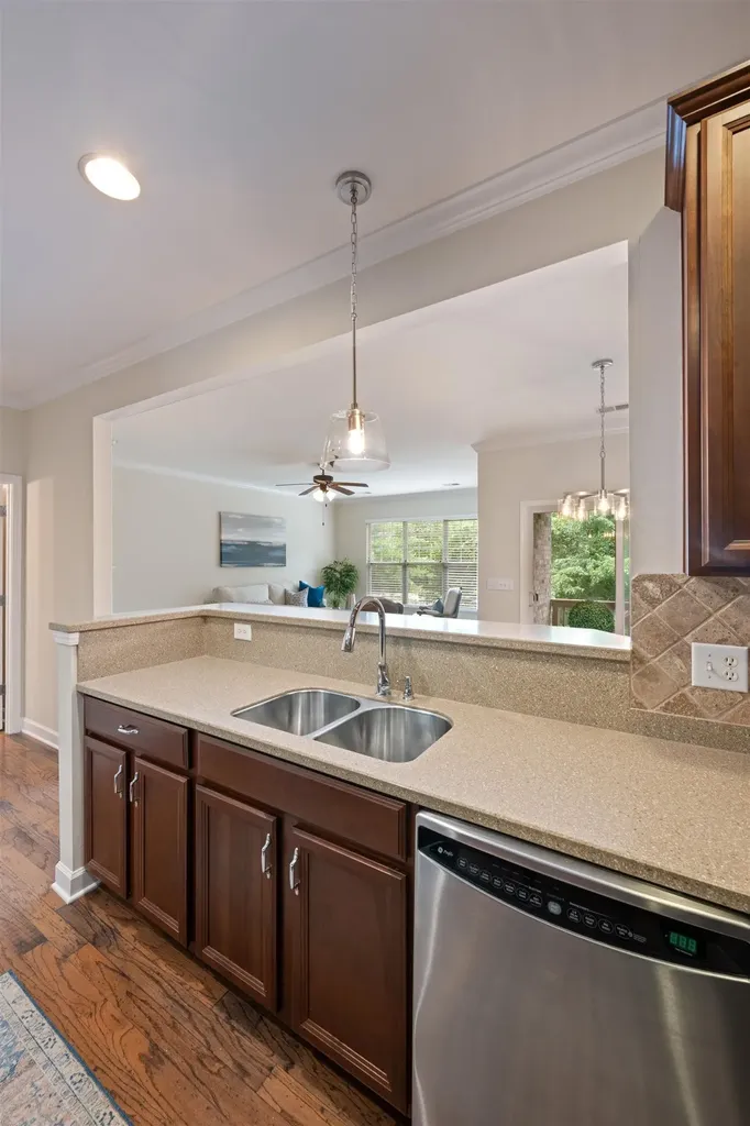 7827 Kemberton Dr, W Nolensville TN 37135