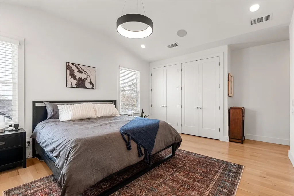 307 S 10th Street Nashville TN 37206