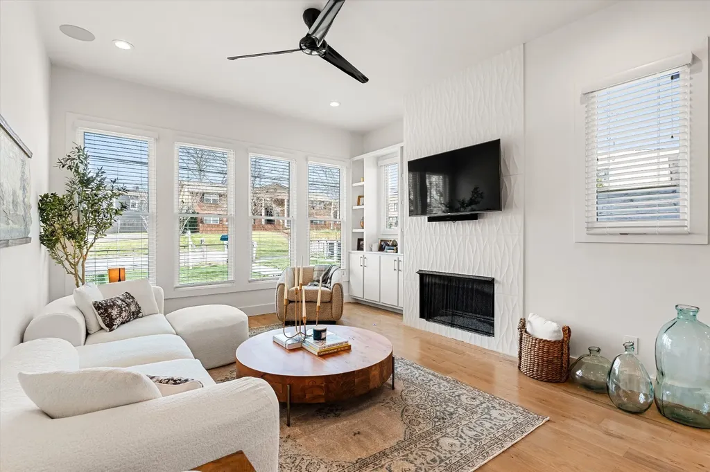 307 S 10th Street Nashville TN 37206