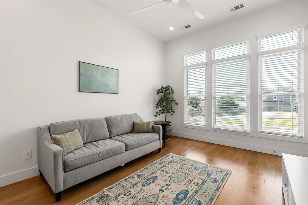 307 S 10th Street Nashville TN 37206