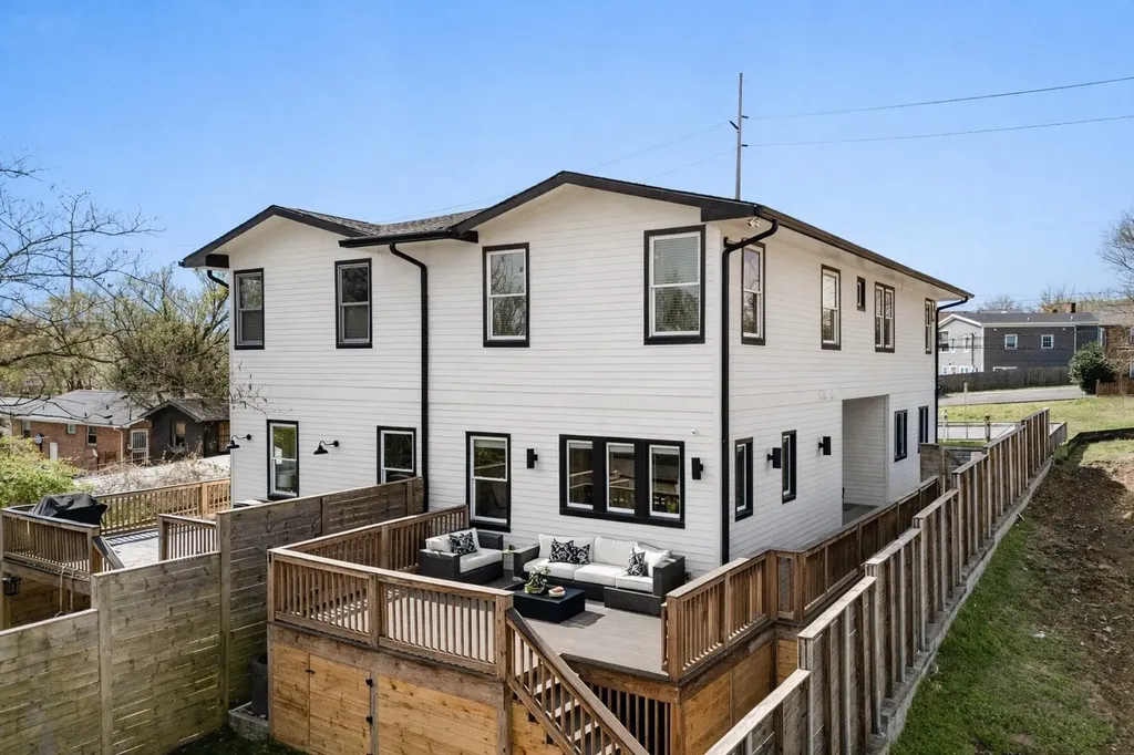 307 S 10th Street Nashville TN 37206
