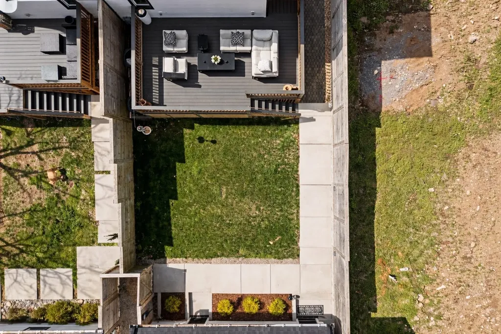 307 S 10th Street Nashville TN 37206