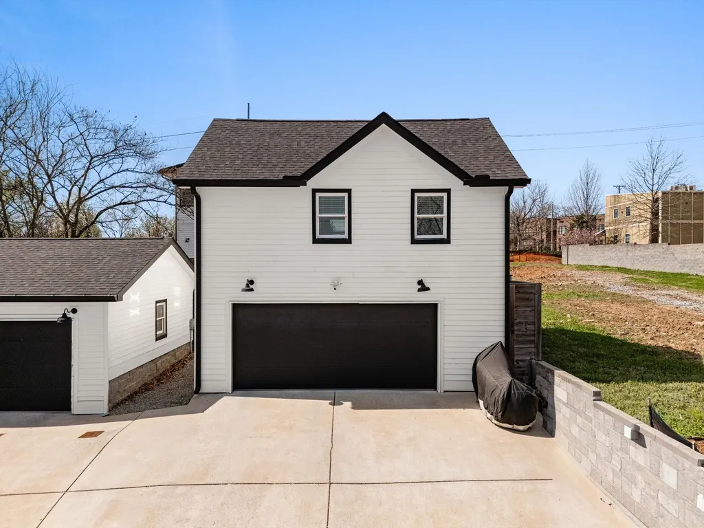 307 S 10th Street Nashville TN 37206