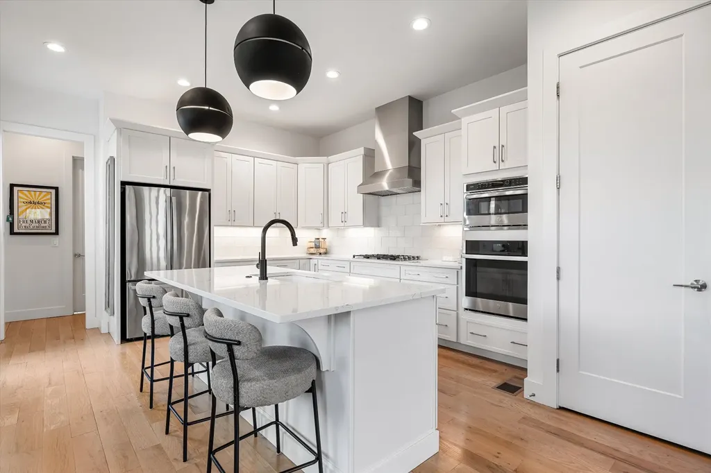 307 S 10th Street Nashville TN 37206
