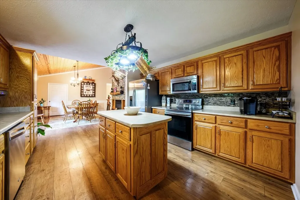 124 Napier Road Hohenwald TN 38462