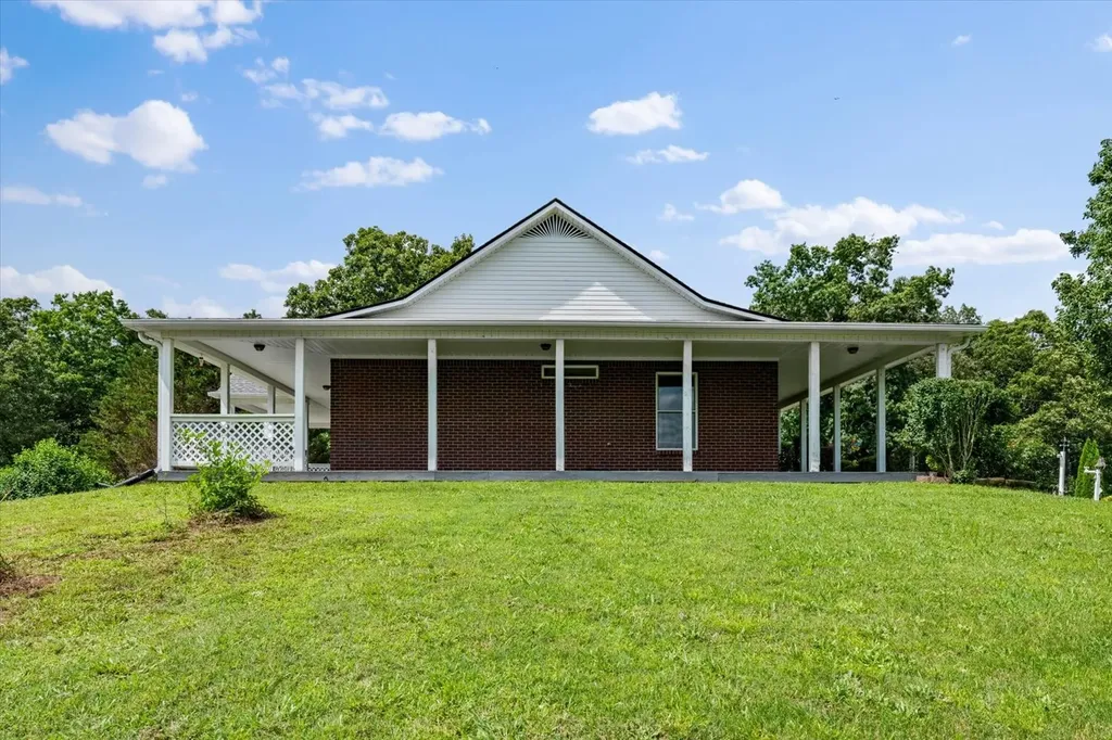 124 Napier Road Hohenwald TN 38462