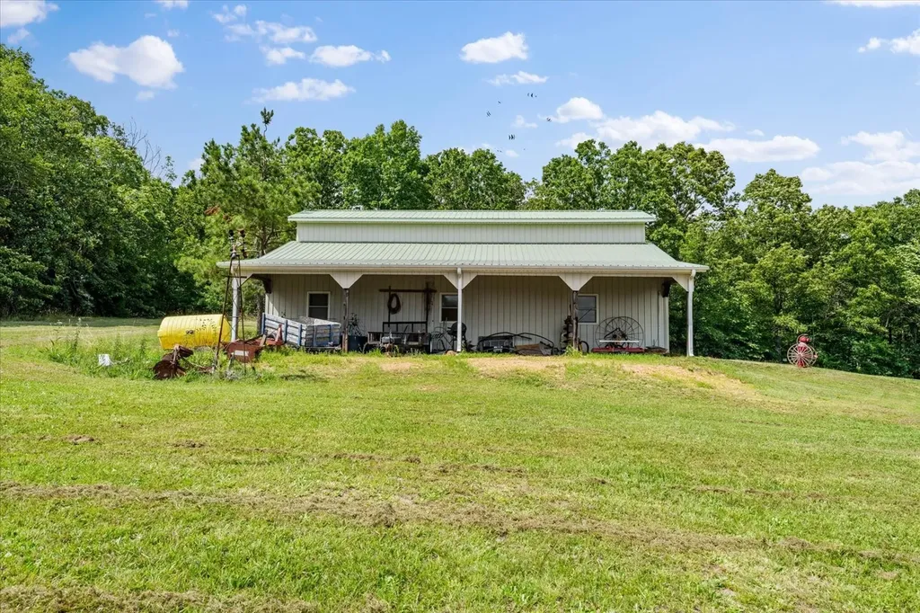 124 Napier Road Hohenwald TN 38462