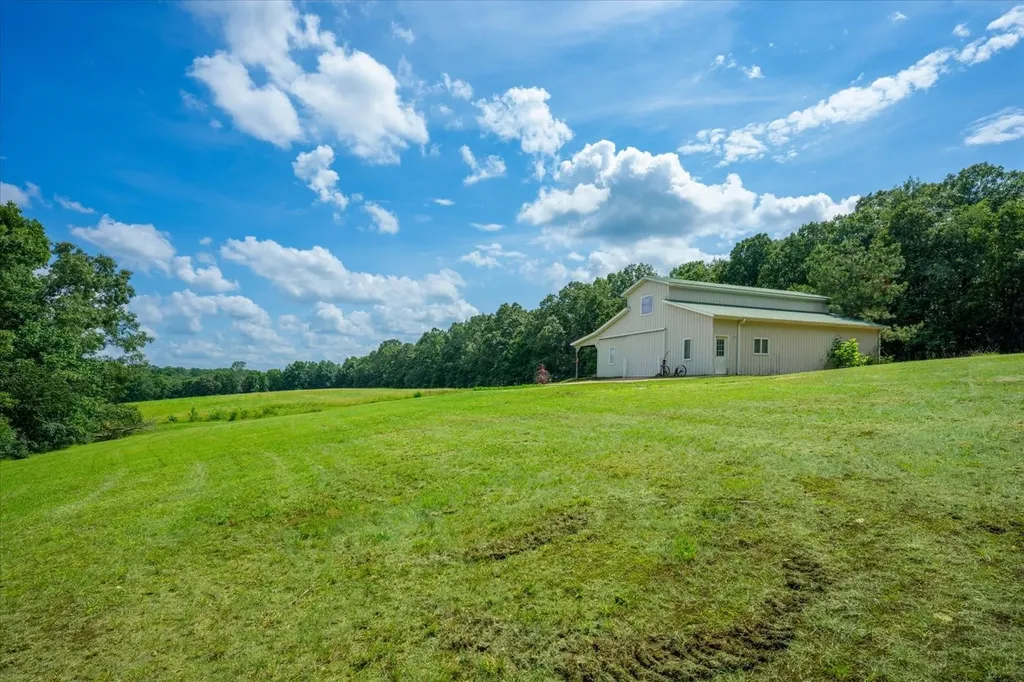124 Napier Road Hohenwald TN 38462