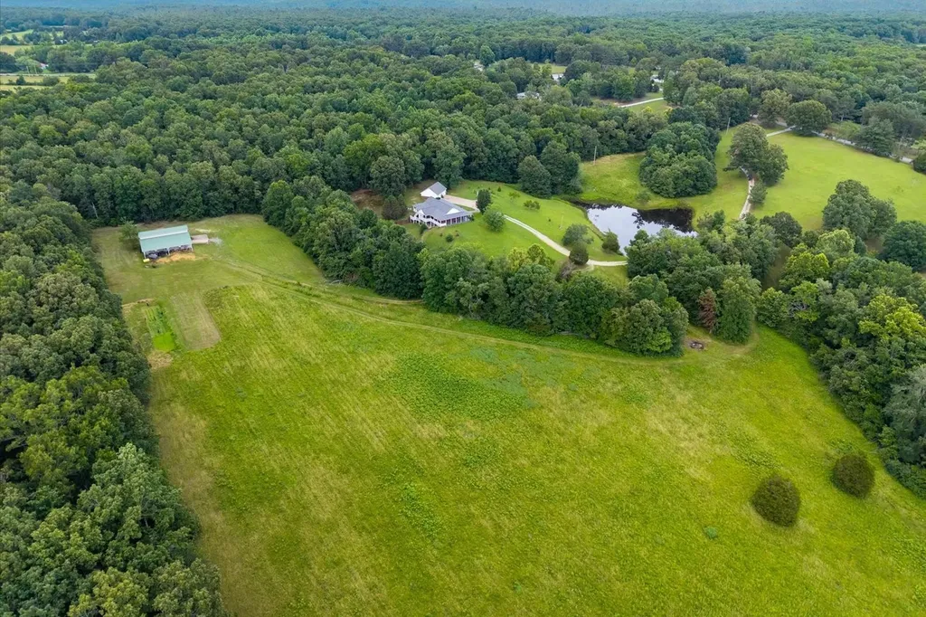 124 Napier Road Hohenwald TN 38462
