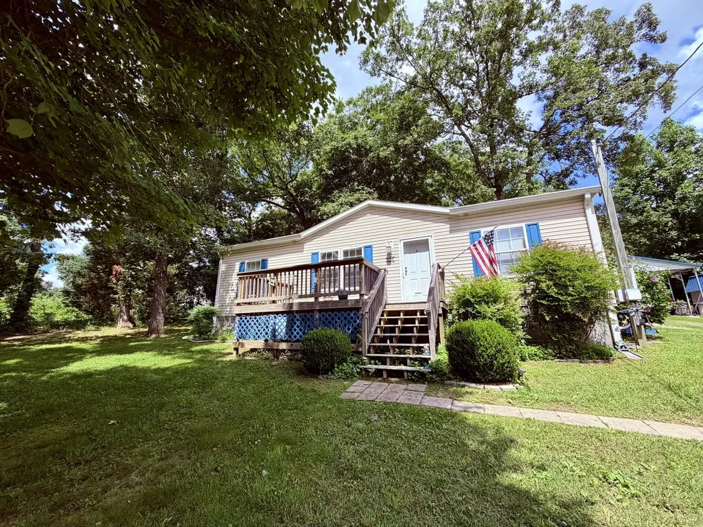 135 Spring Road Morrison TN 37357