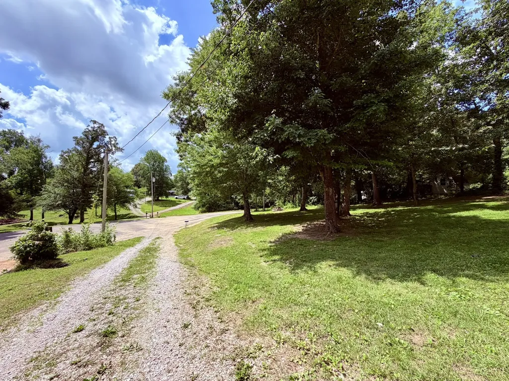 135 Spring Road Morrison TN 37357