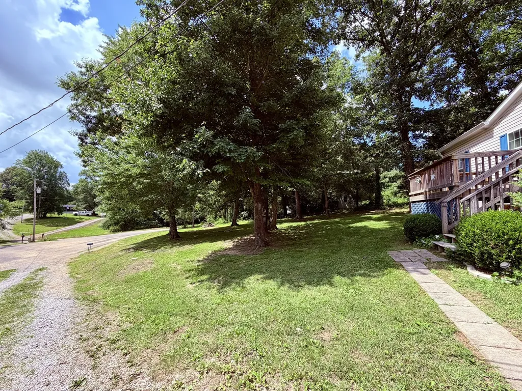 135 Spring Road Morrison TN 37357