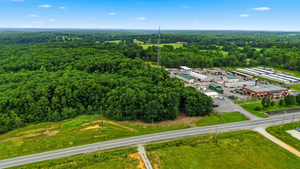 0 Highway 70 Mc Ewen TN 37101