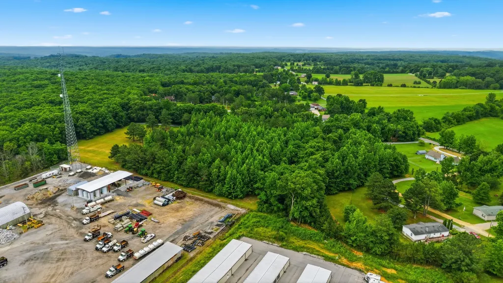 0 Highway 70 Mc Ewen TN 37101