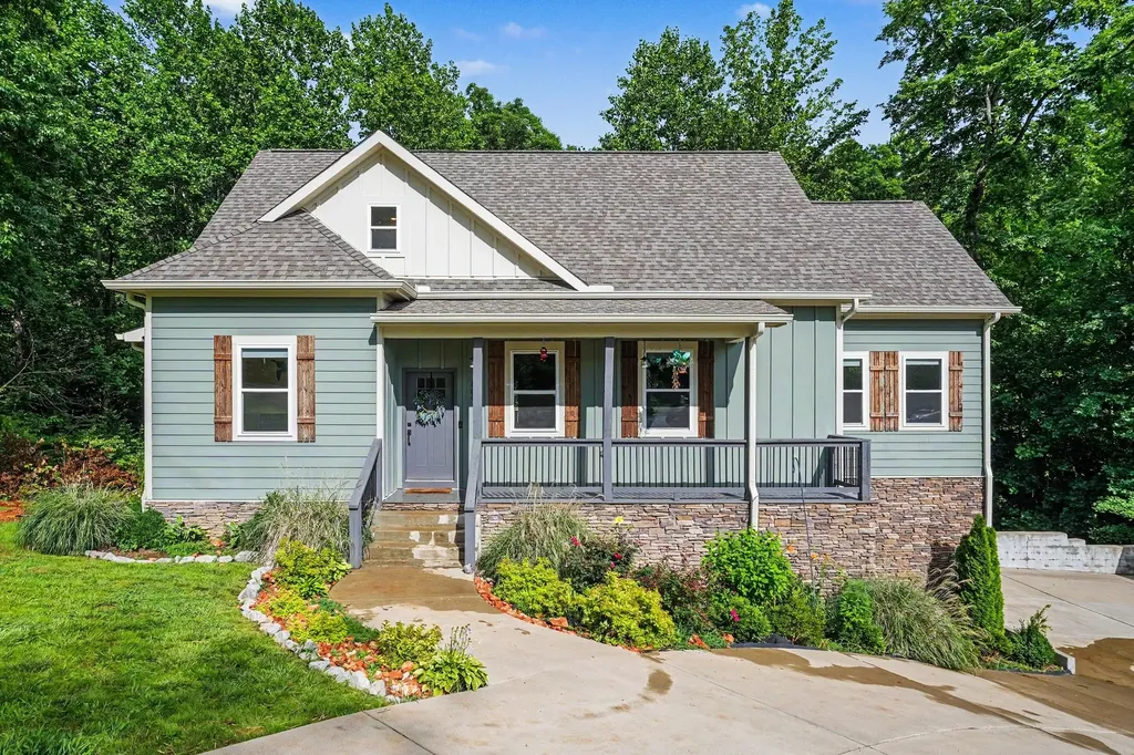 809 Ruby Way White Bluff TN 37187