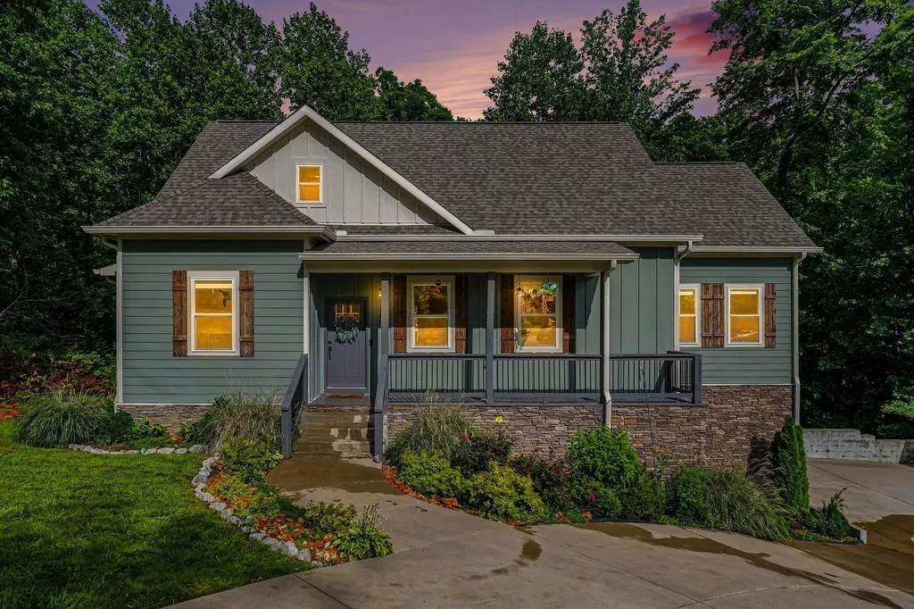 809 Ruby Way White Bluff TN 37187