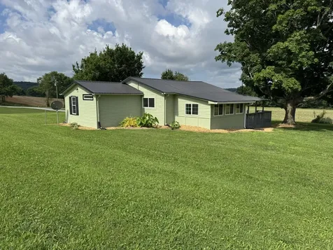 840 Crawford Lane Belvidere TN 37306