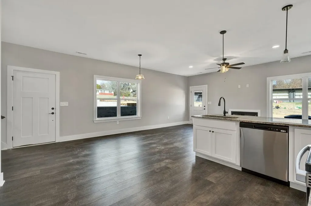 164 Mcnabb Drive Cleveland TN 37312
