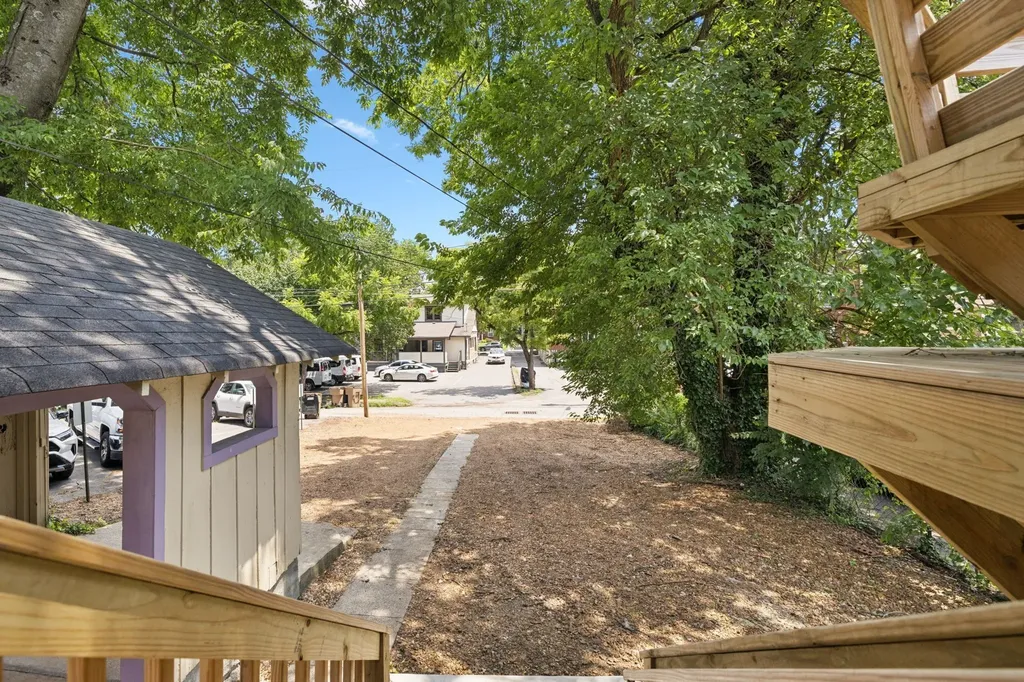 1604 17th Ave, S Nashville TN 37212