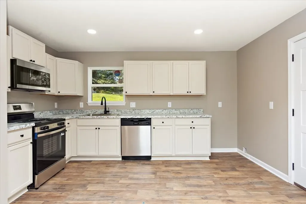 309 Rickenbacker Drive Tullahoma TN 37388
