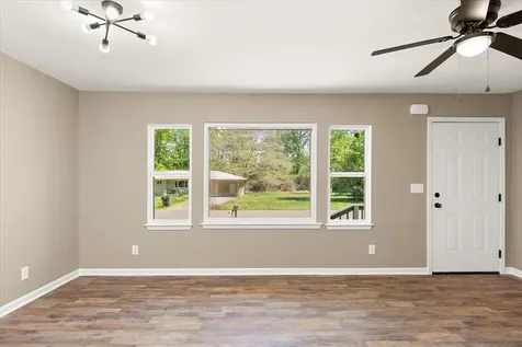 309 Rickenbacker Drive Tullahoma TN 37388