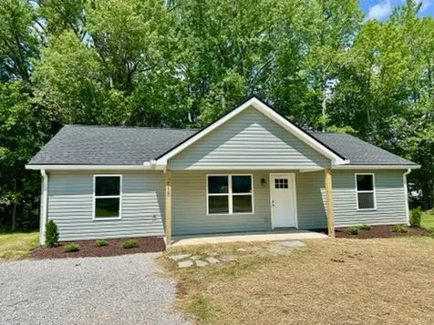 218 E Peter Avenue Monterey TN 38574