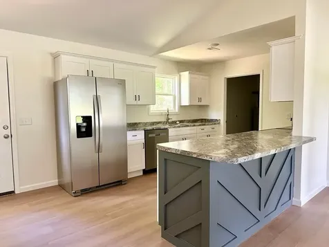204 E Peter Avenue Monterey TN 38574
