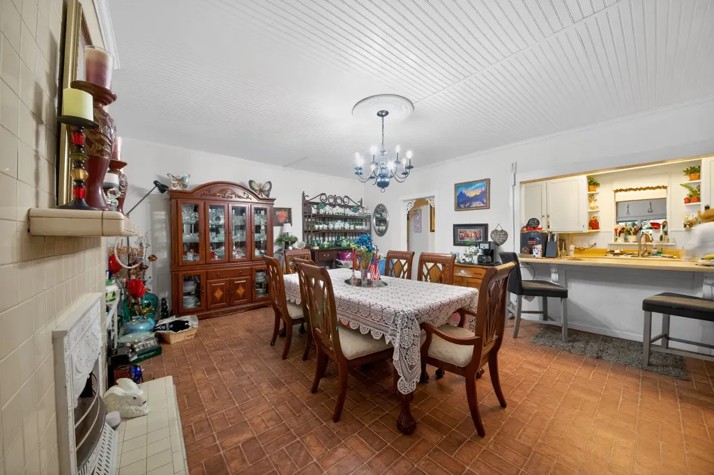 212 Main St, E Waverly TN 37185
