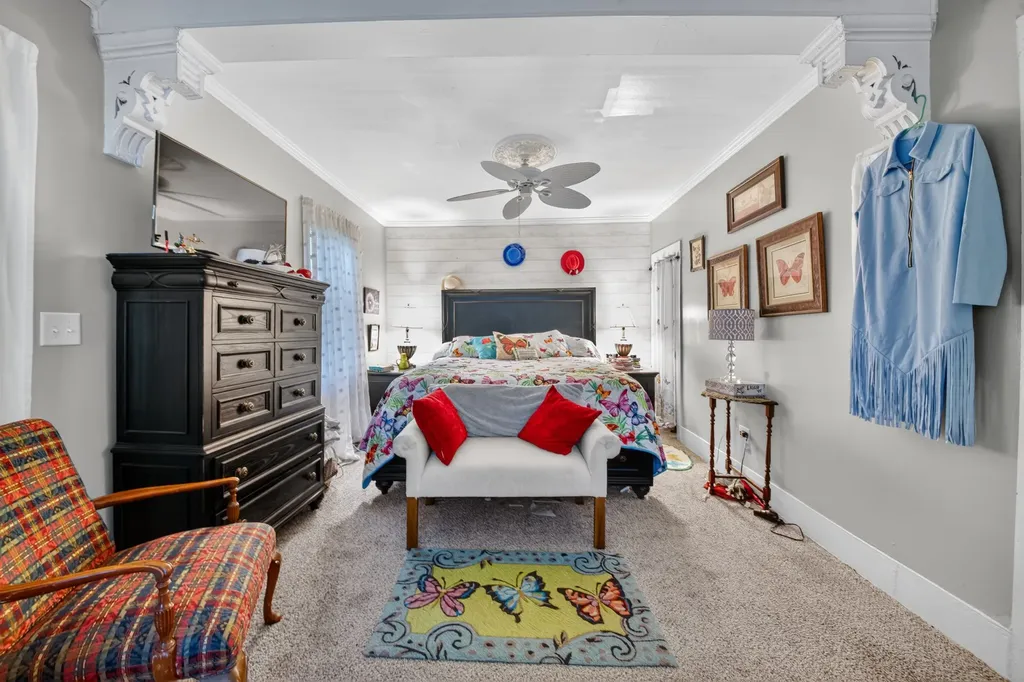212 Main St, E Waverly TN 37185