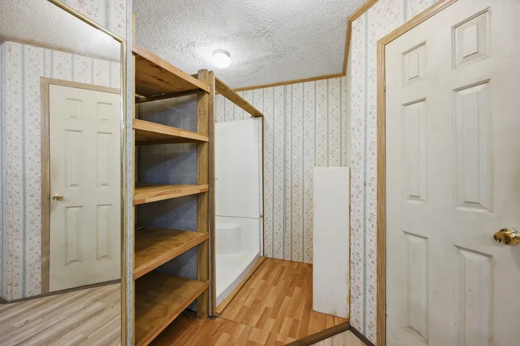 14318 Highway 438, W Linden TN 37096