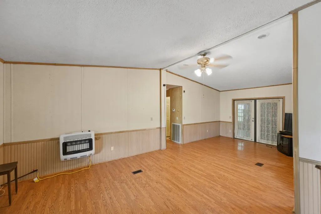 14318 Highway 438, W Linden TN 37096