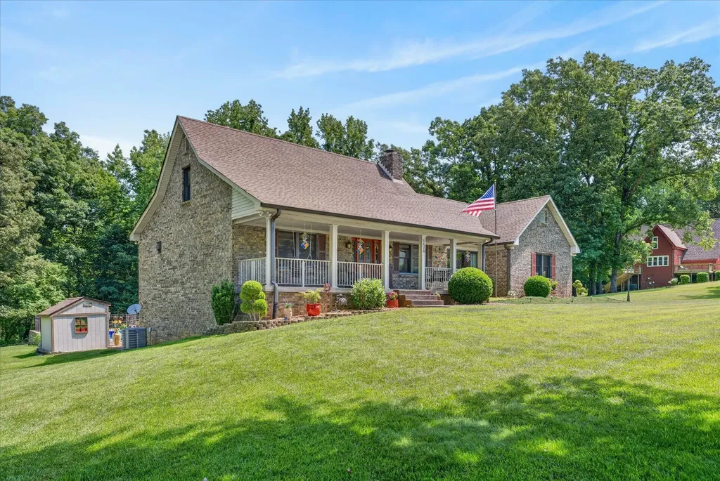 1175 Hutcheson Lane Clarksville TN 37040